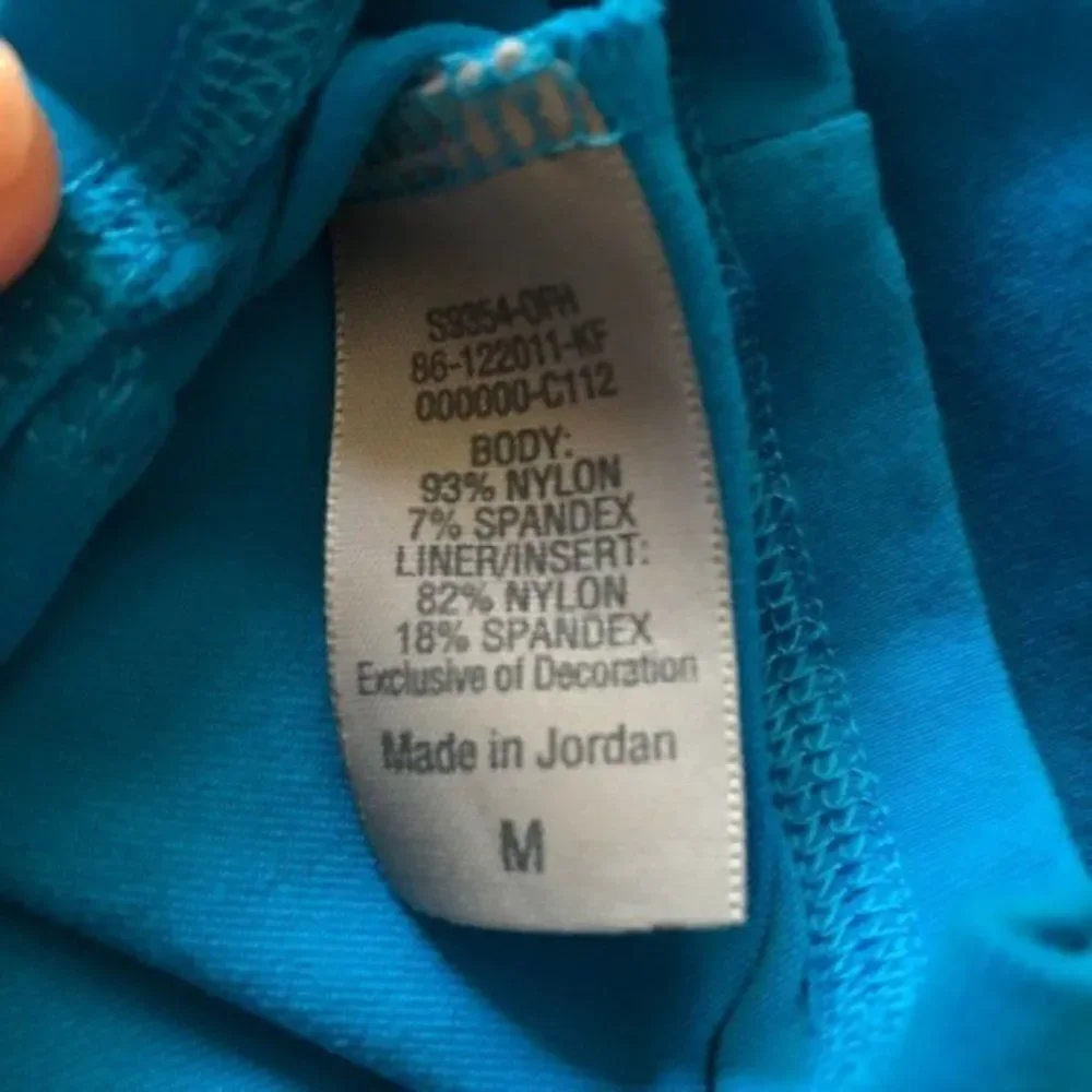 *30off3* 
NWOT. Champion sports bra workout top.  - Picture 9 of 9